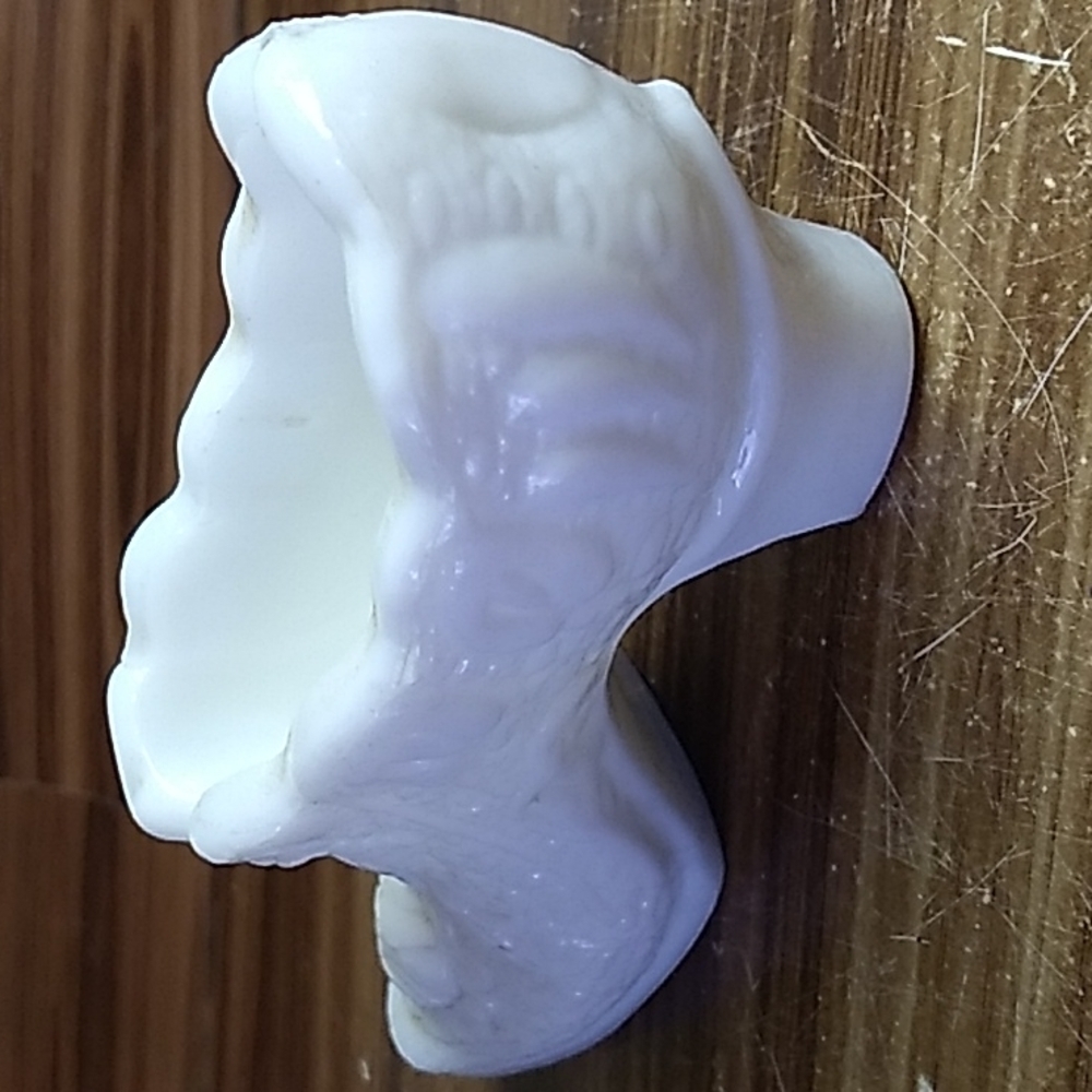 Vintage white milk glass Fenton slipper - Picture 2 of 8